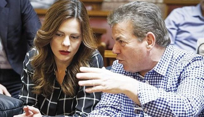 Είναι σοβαροί; – Εισφορές σοκ για 220.000 επαγγελματίες